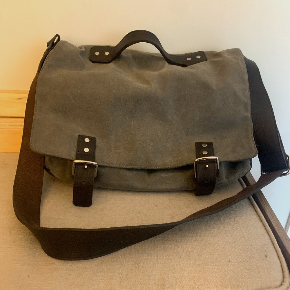 Ernest Alexander Hudson Messenger Bag